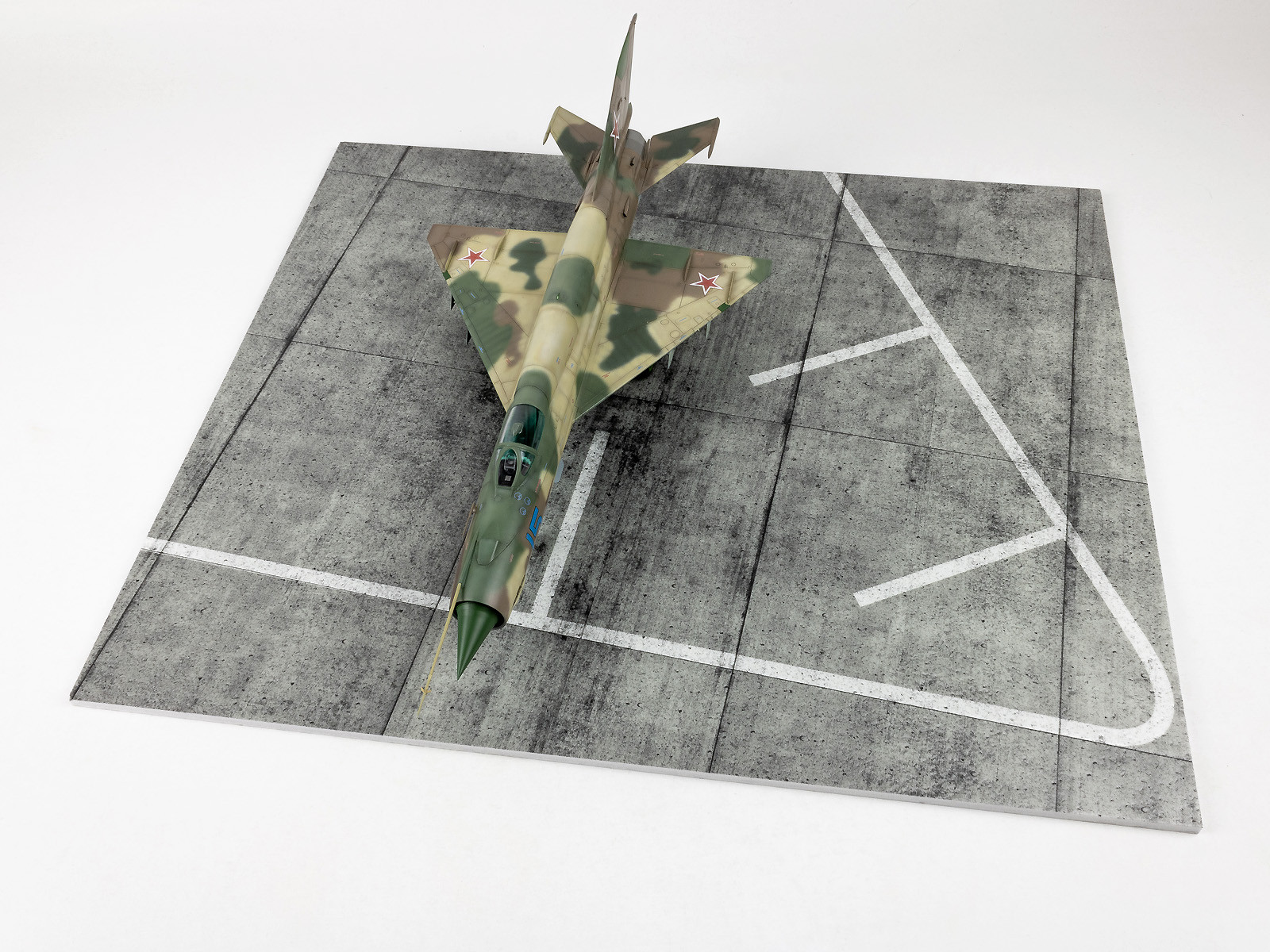 Modern NATO Airfield Type 5 380x320mm