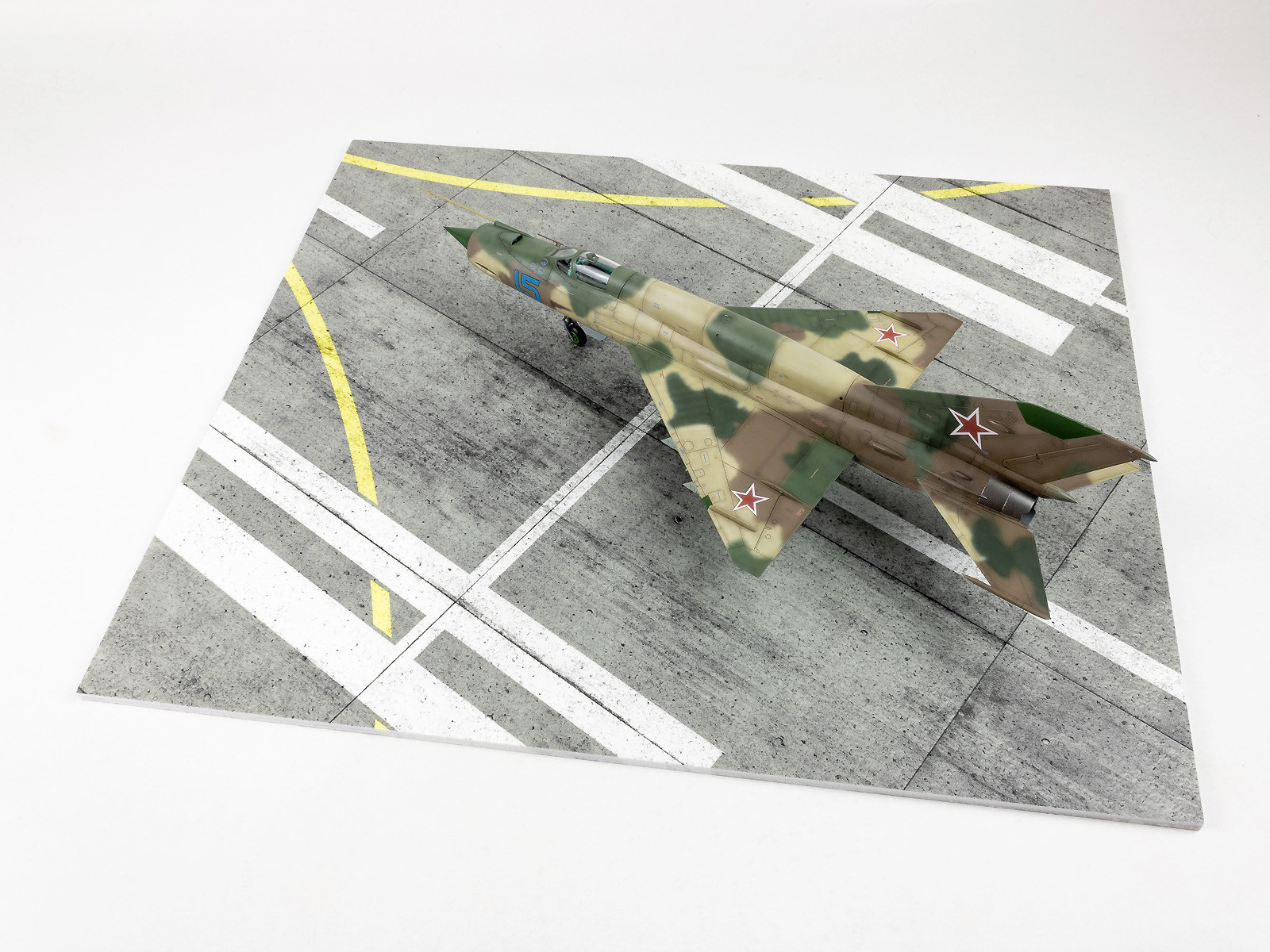 Modern NATO Airfield Type 9 380x320mm